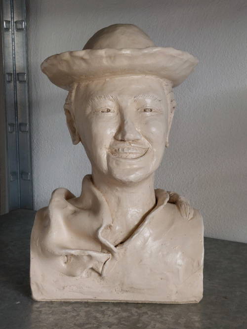 Peruanerin, ca. 23 x 20 x 45